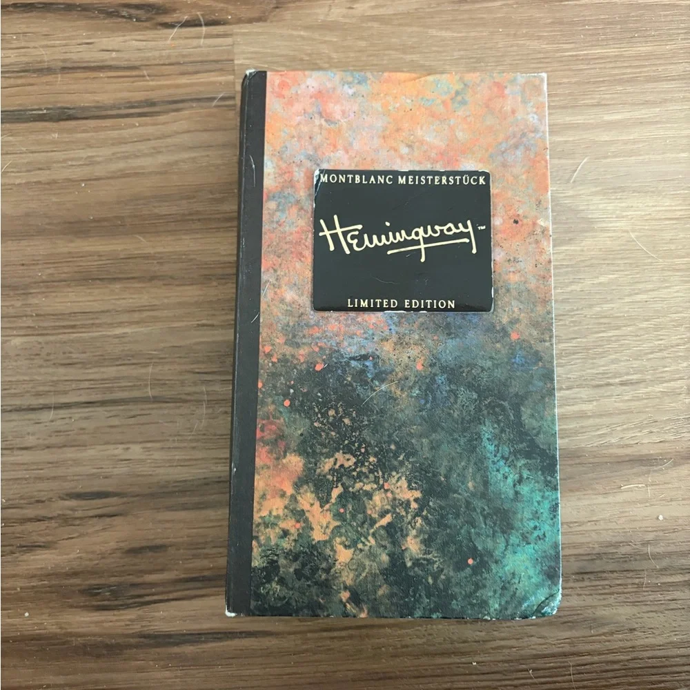 Montblanc Meisterstück Hemingway Limited Edition Pen - Orange and Black